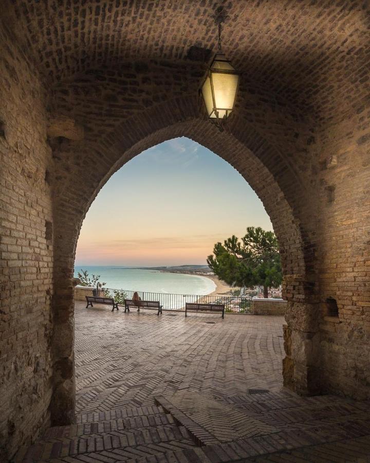 Le Maioliche Villa Vasto Luaran gambar